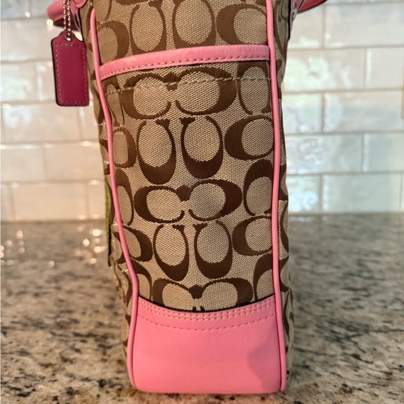 2009 Coach Jacquard Signature Limited Edition Pink Flowers Canvas Tote - Picture 4 of 16